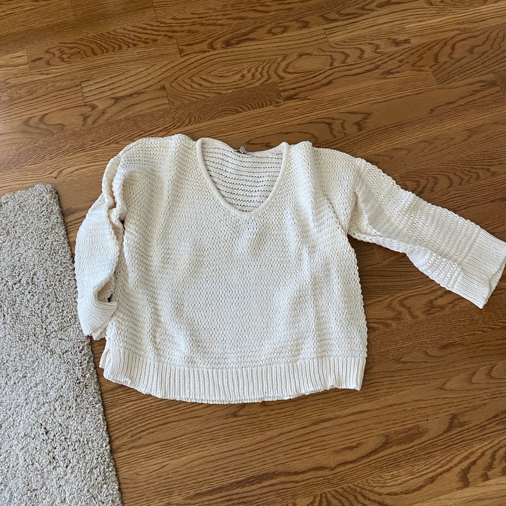 V neck sweater